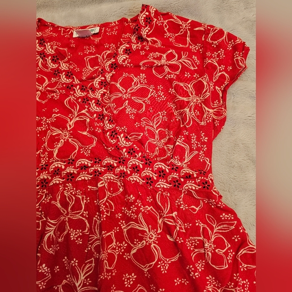 Motherhood Maternity Tie Back Shirt. Size L - Picture 2 of 6